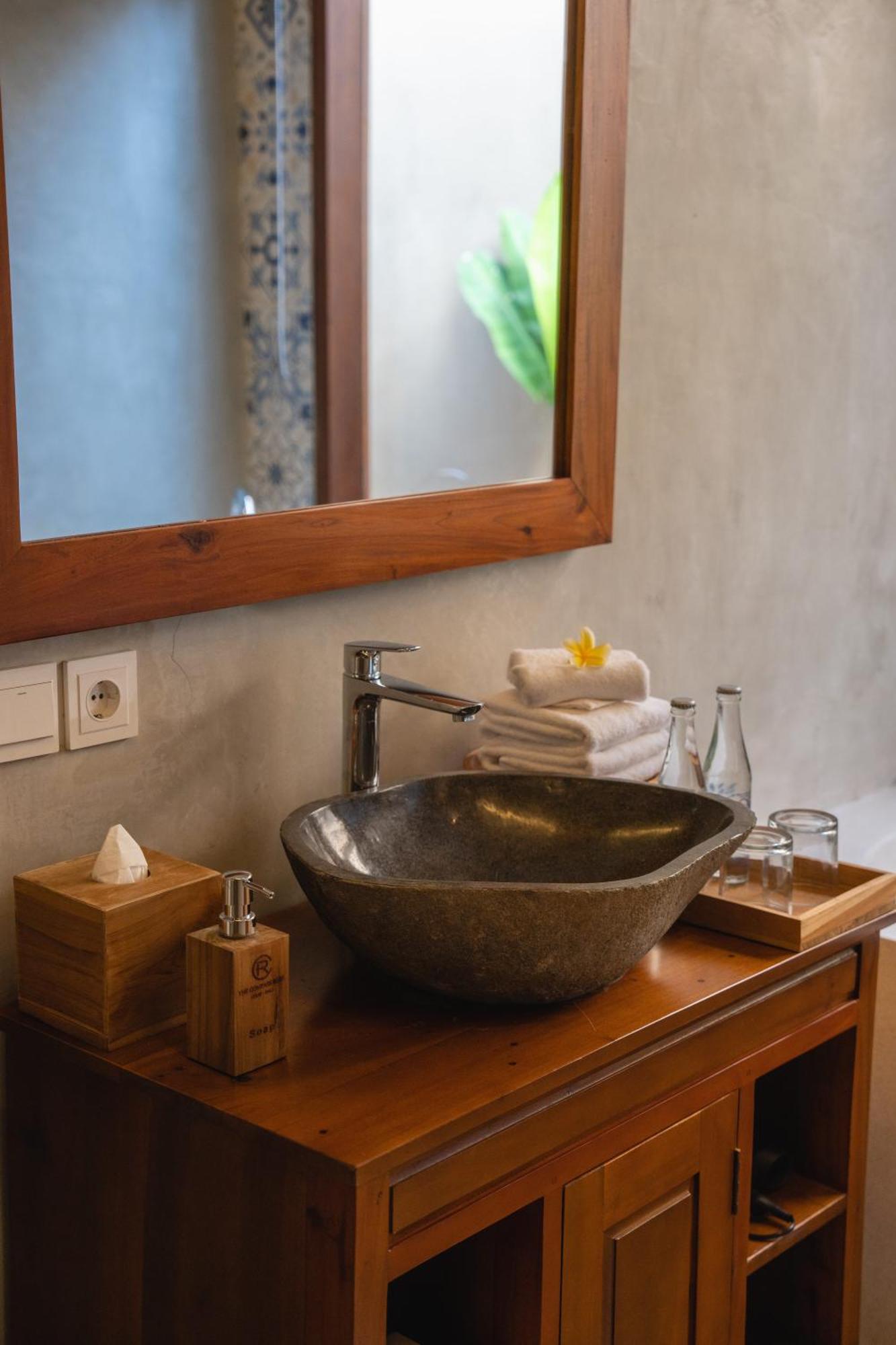 The Compass Rose Ubud Экстерьер фото