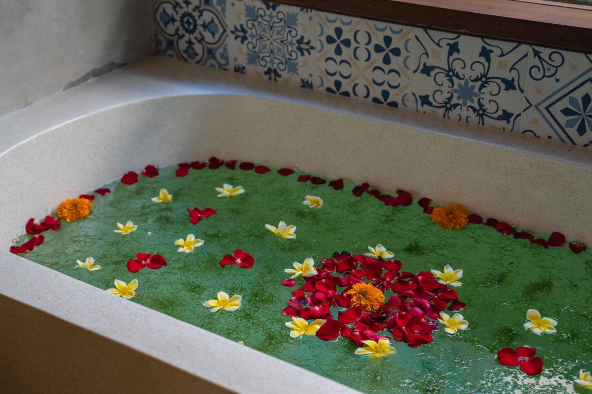 The Compass Rose Ubud Экстерьер фото